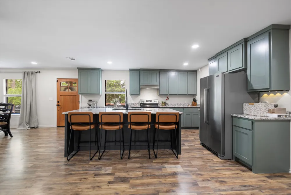 997 Vz County Road 4810 Ben Wheeler, TX 75754