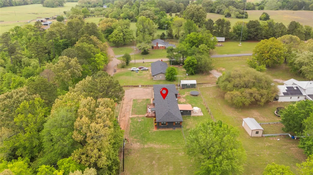997 Vz County Road 4810 Ben Wheeler, TX 75754