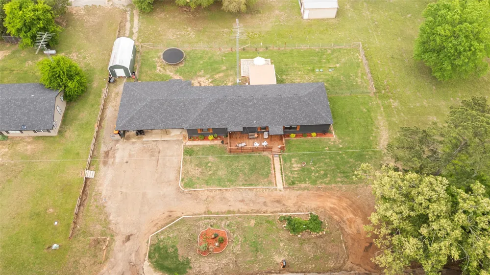 997 Vz County Road 4810 Ben Wheeler, TX 75754
