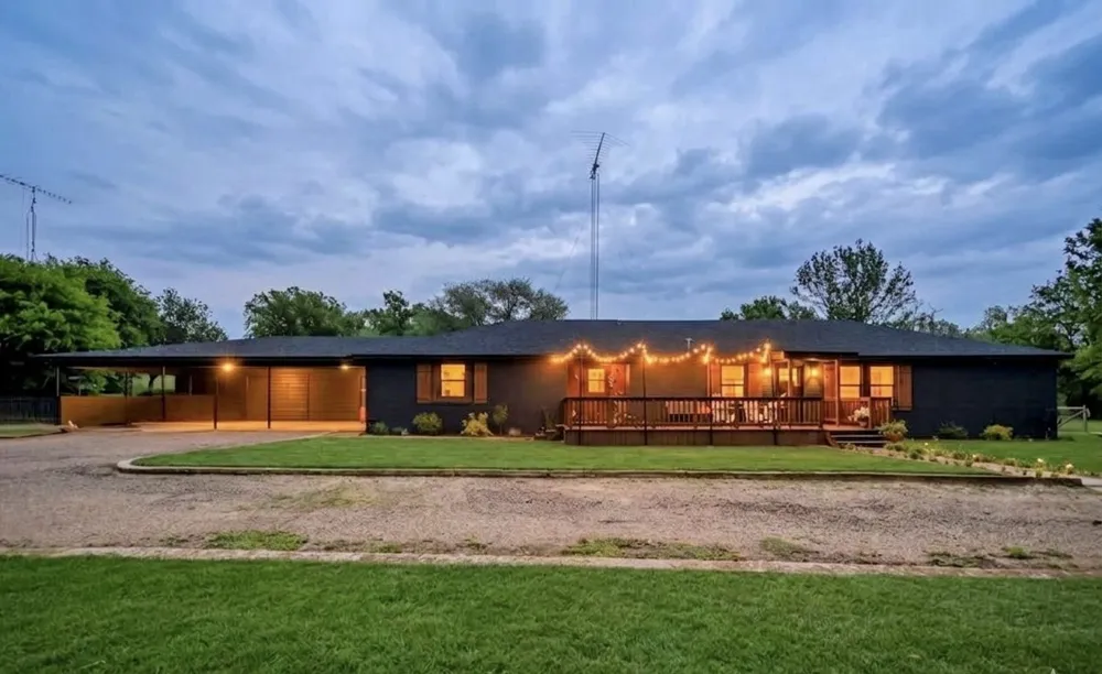 997 Vz County Road 4810 Ben Wheeler, TX 75754