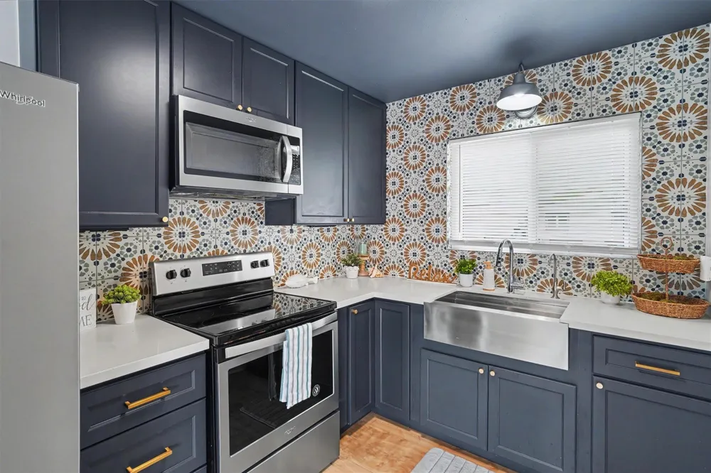 370 Ling Street Bayou Vista, TX 77563