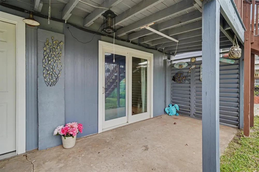 370 Ling Street Bayou Vista, TX 77563