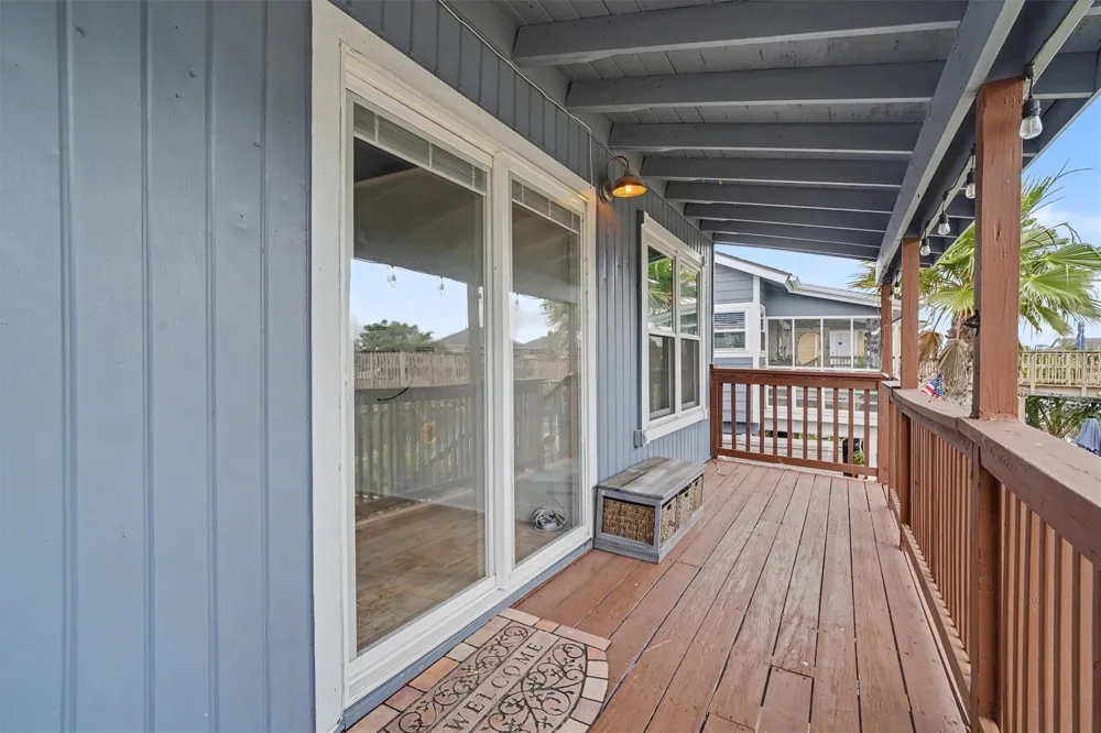 370 Ling Street Bayou Vista, TX 77563