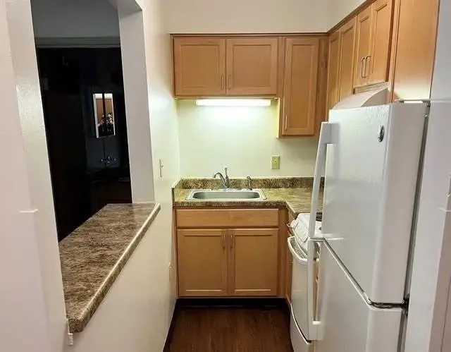 319 E 12th St Anderson, IN 46016