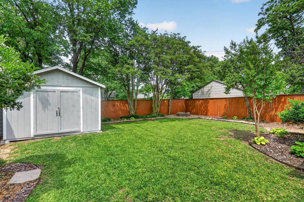 3618 S Hills Avenue Fort Worth, TX 76109