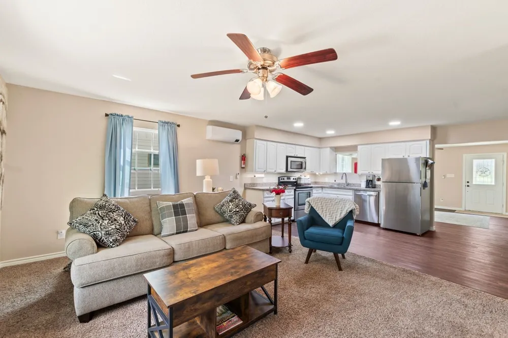 13663 Park Harbor Eustace, TX 75124