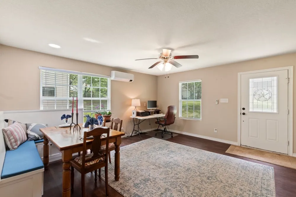 13663 Park Harbor Eustace, TX 75124