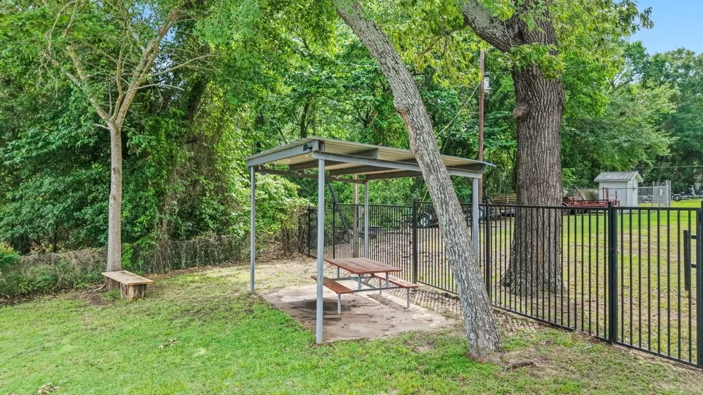 13663 Park Harbor Eustace, TX 75124