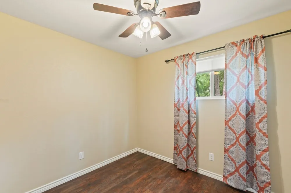 13663 Park Harbor Eustace, TX 75124