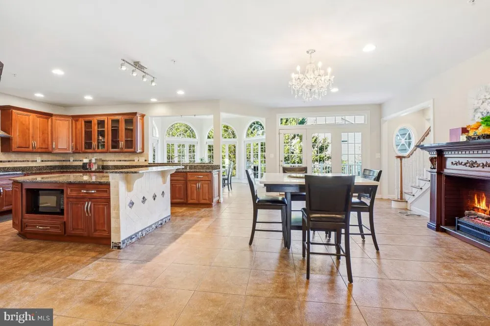 7804 KILLBARRON DRIVE Laurel, MD 20707