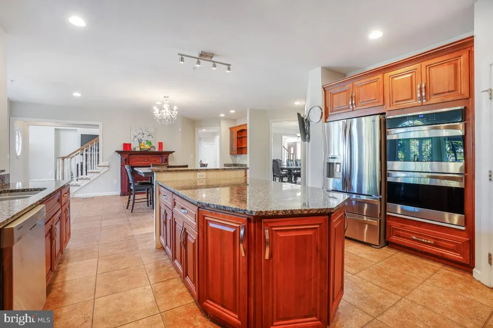 7804 KILLBARRON DRIVE Laurel, MD 20707