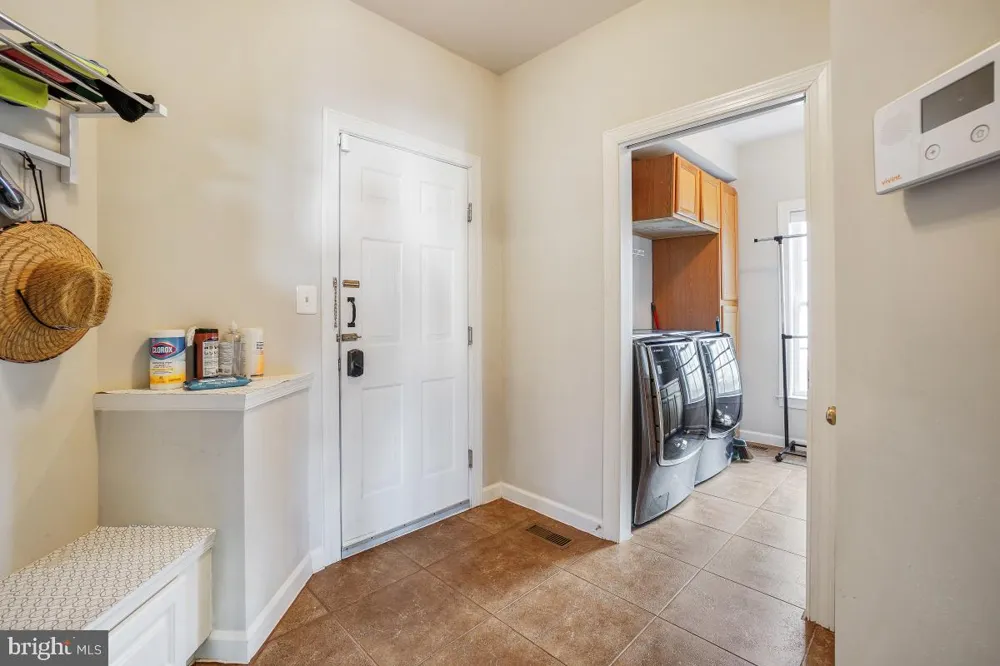 7804 KILLBARRON DRIVE Laurel, MD 20707