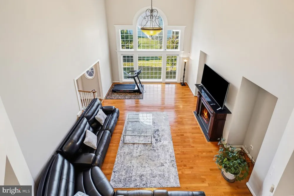 7804 KILLBARRON DRIVE Laurel, MD 20707