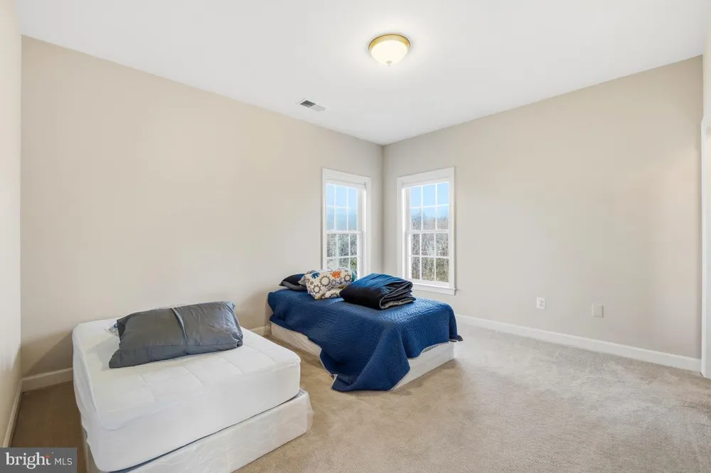 7804 KILLBARRON DRIVE Laurel, MD 20707