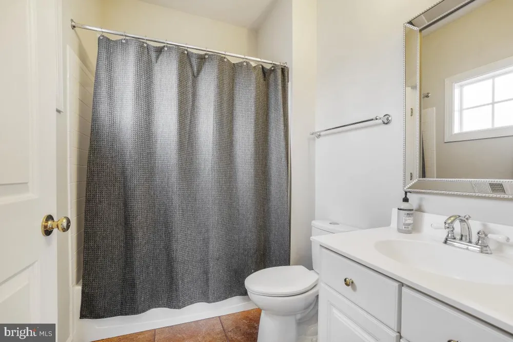 7804 KILLBARRON DRIVE Laurel, MD 20707