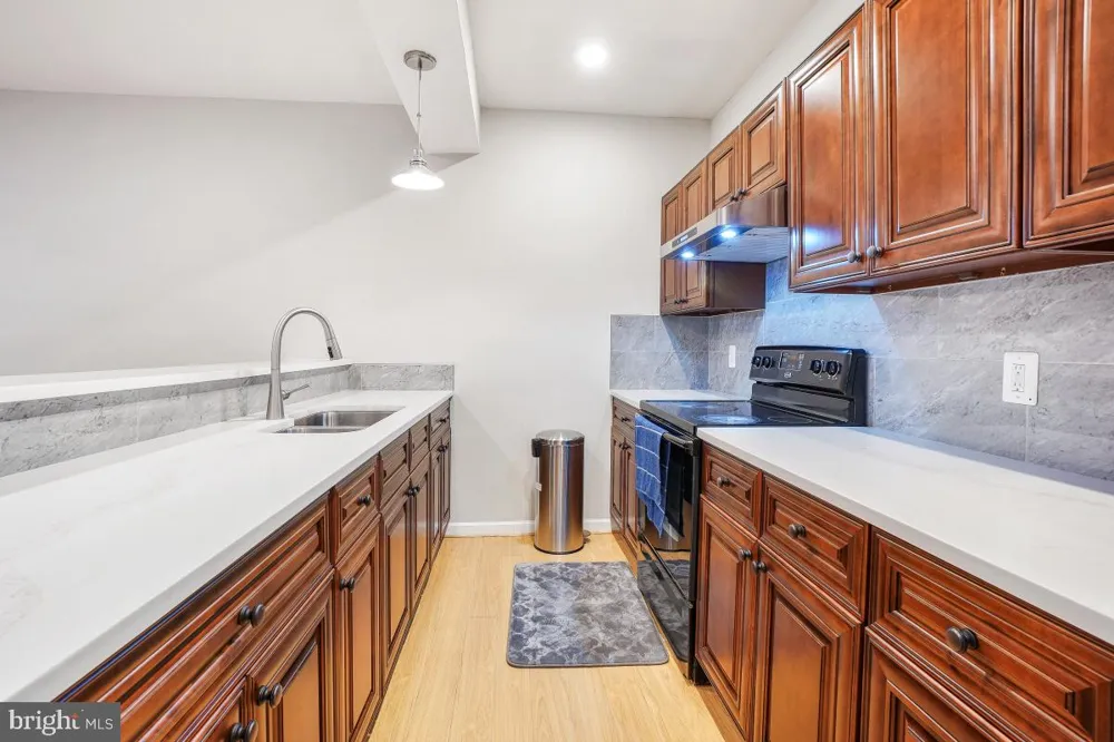 7804 KILLBARRON DRIVE Laurel, MD 20707