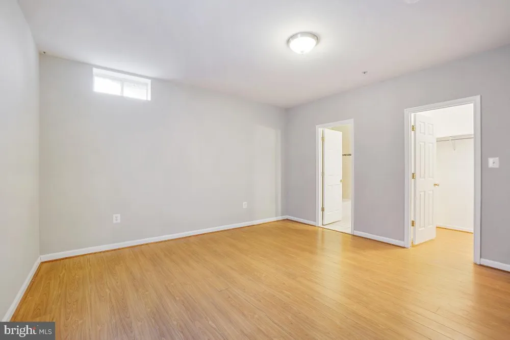 7804 KILLBARRON DRIVE Laurel, MD 20707