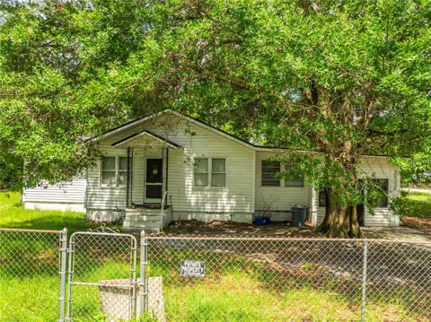 2536 MAGNOLIA AVENUE