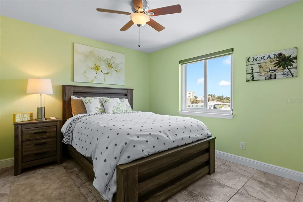 17610 LEE AVENUE Redington Shores, FL 33708