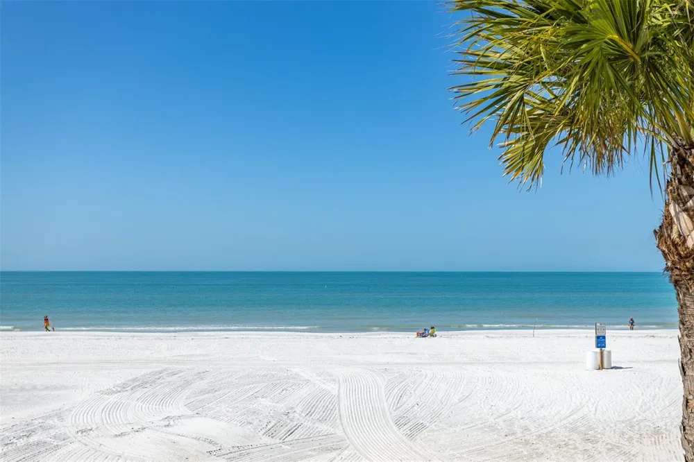 17610 LEE AVENUE Redington Shores, FL 33708