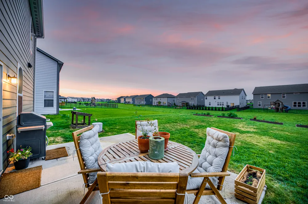 2475 S Copperstone Drive New Palestine, IN 46163