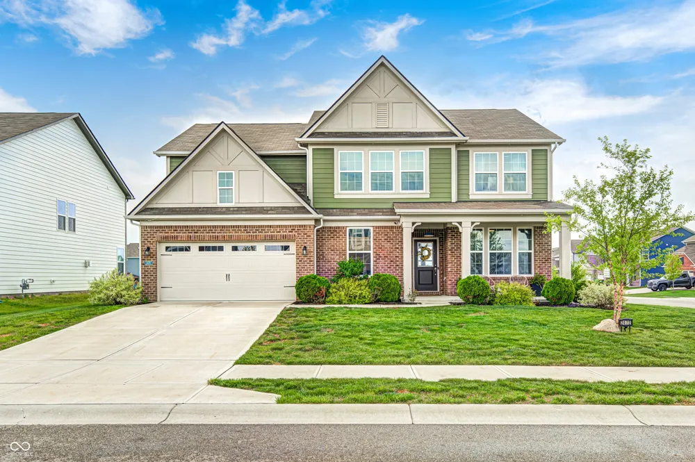 2475 S Copperstone Drive New Palestine, IN 46163