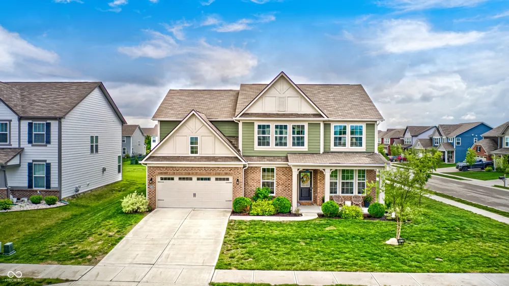 2475 S Copperstone Drive New Palestine, IN 46163