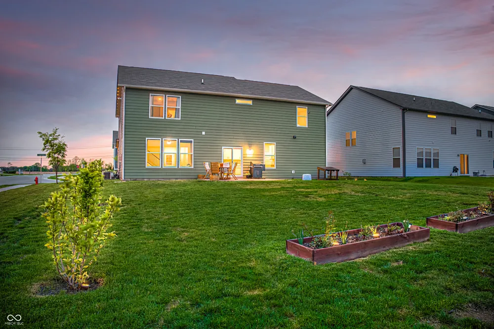 2475 S Copperstone Drive New Palestine, IN 46163