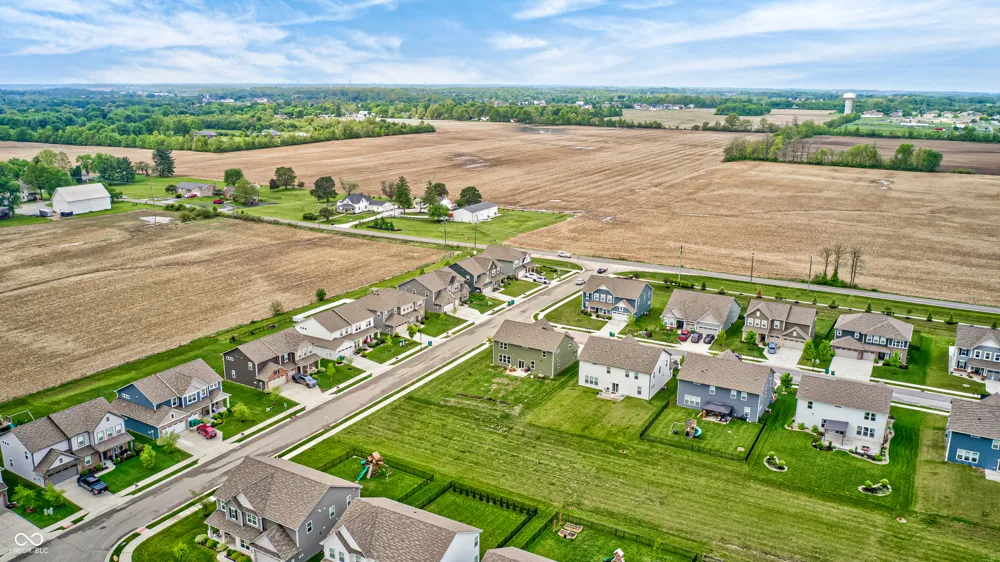 2475 S Copperstone Drive New Palestine, IN 46163