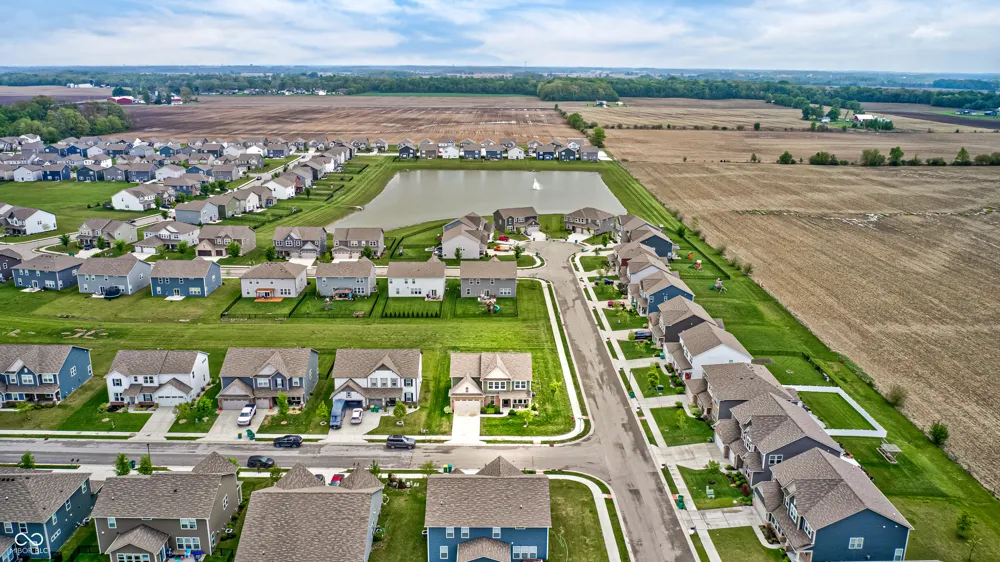 2475 S Copperstone Drive New Palestine, IN 46163