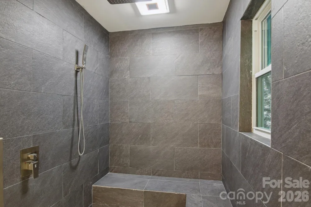 291 Dills Road Bryson City, NC 28713