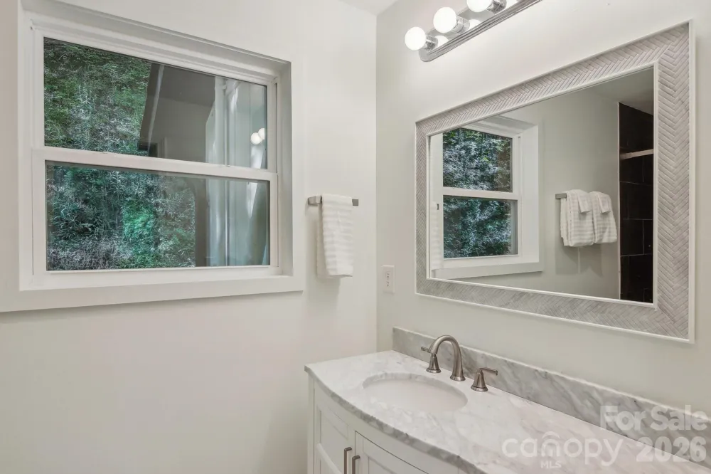 291 Dills Road Bryson City, NC 28713