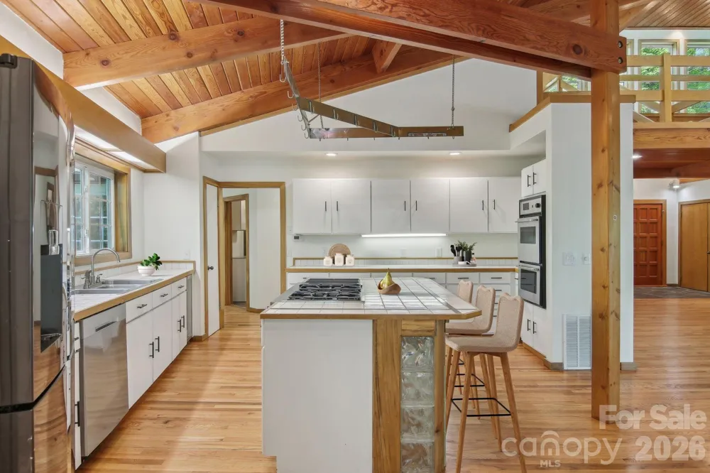 295 Dills Road Bryson City, NC 28713