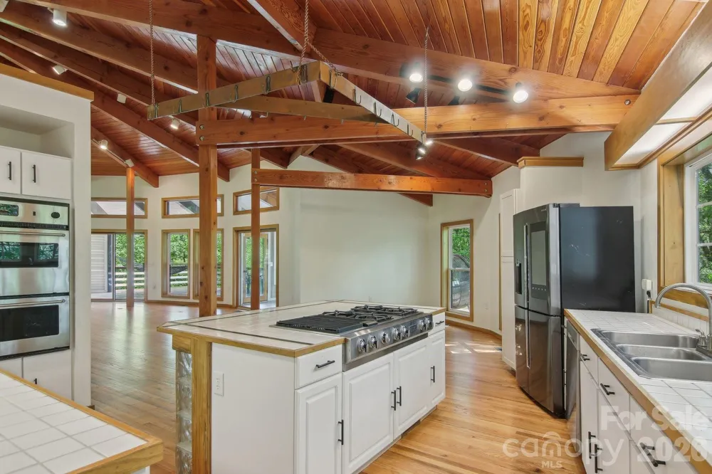 295 Dills Road Bryson City, NC 28713