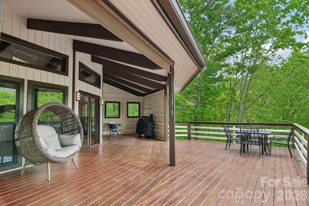 295 Dills Road Bryson City, NC 28713