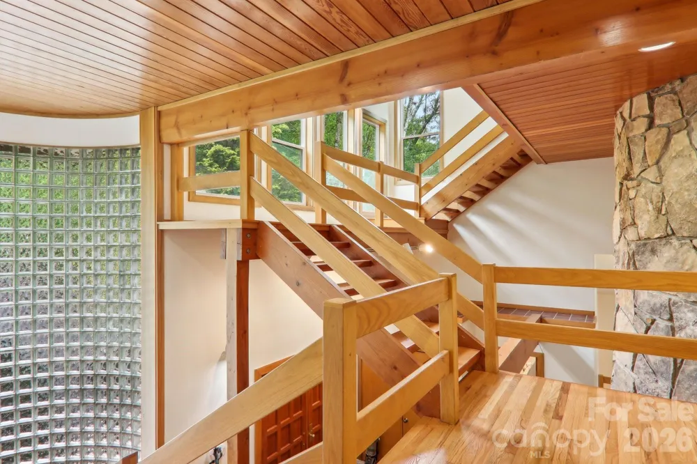 295 Dills Road Bryson City, NC 28713