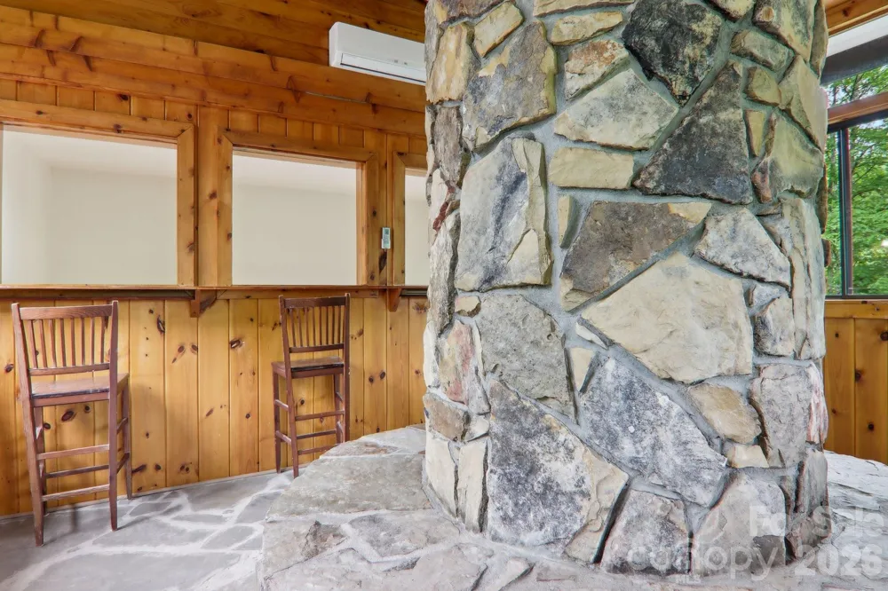 295 Dills Road Bryson City, NC 28713