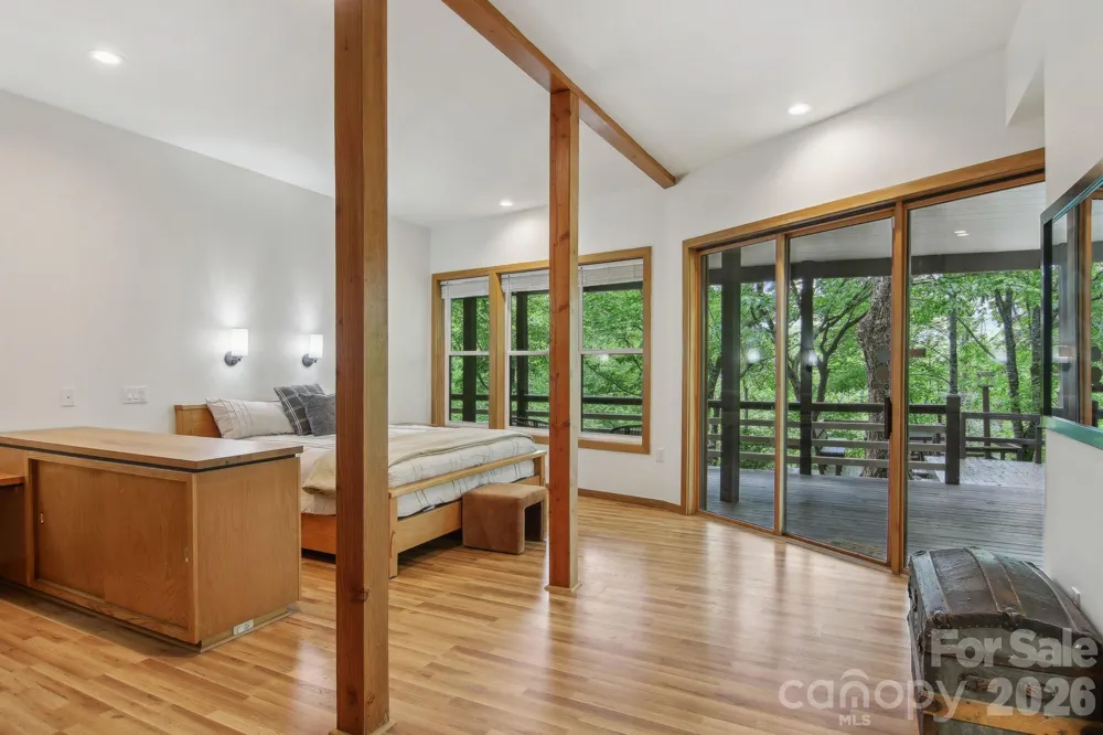 295 Dills Road Bryson City, NC 28713
