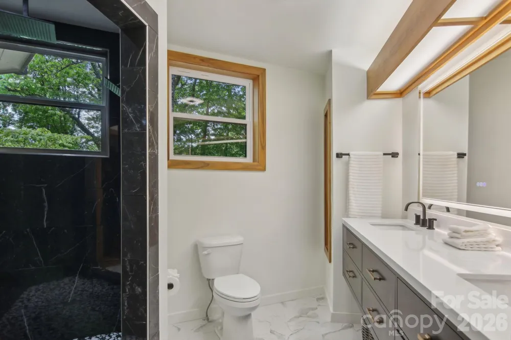 295 Dills Road Bryson City, NC 28713