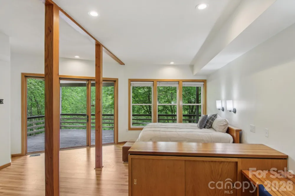 295 Dills Road Bryson City, NC 28713