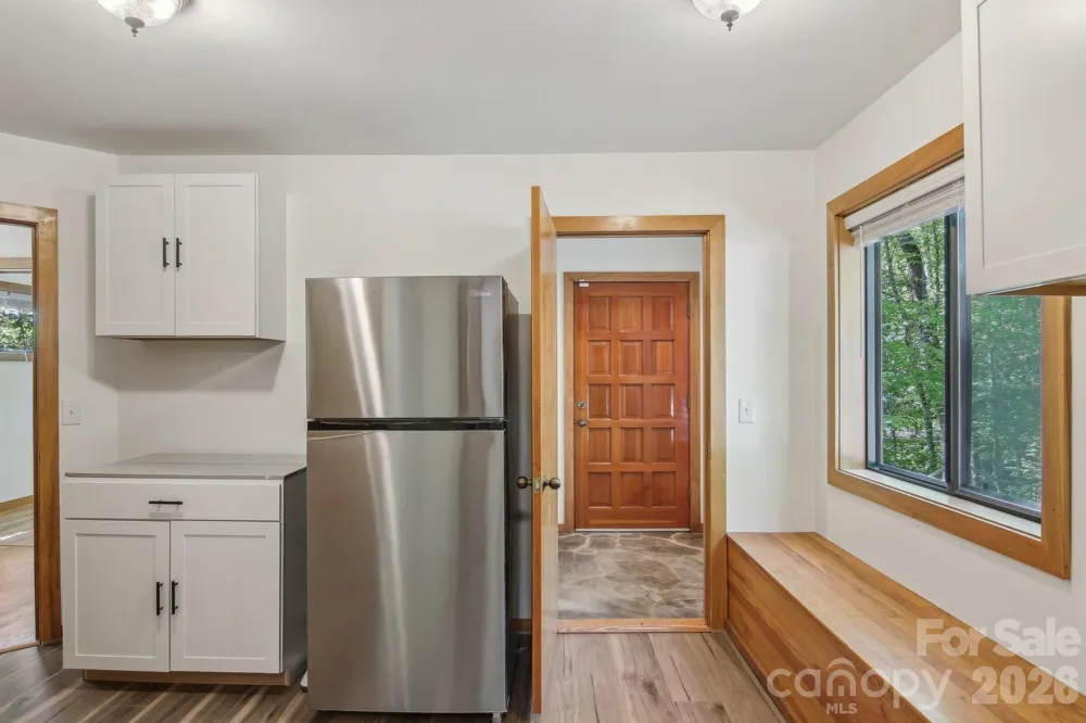 295 Dills Road Bryson City, NC 28713