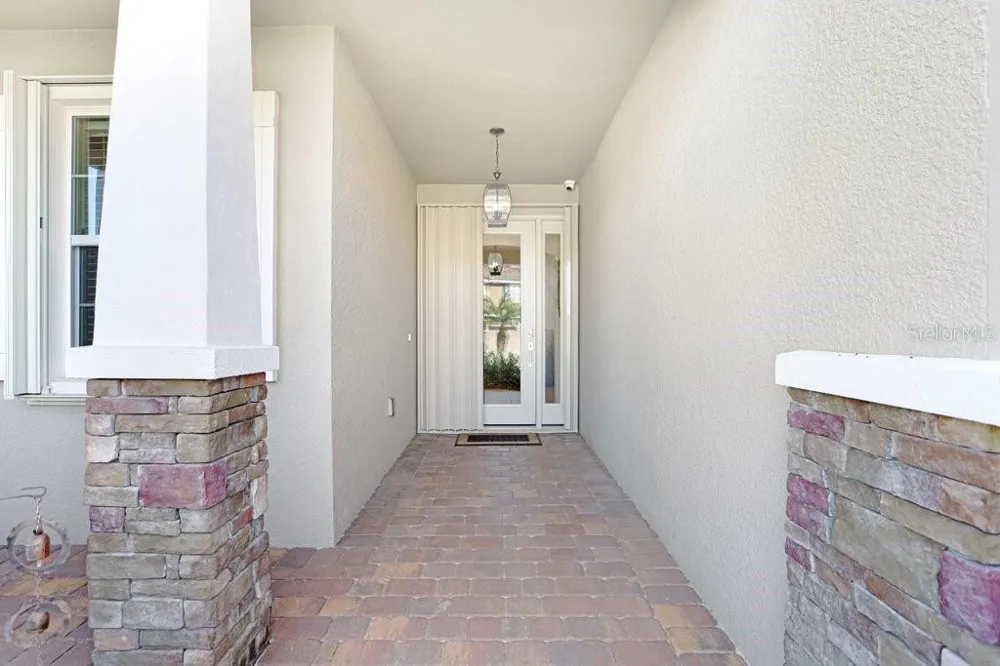 2807 ORIOLE DRIVE Sarasota, FL 34243
