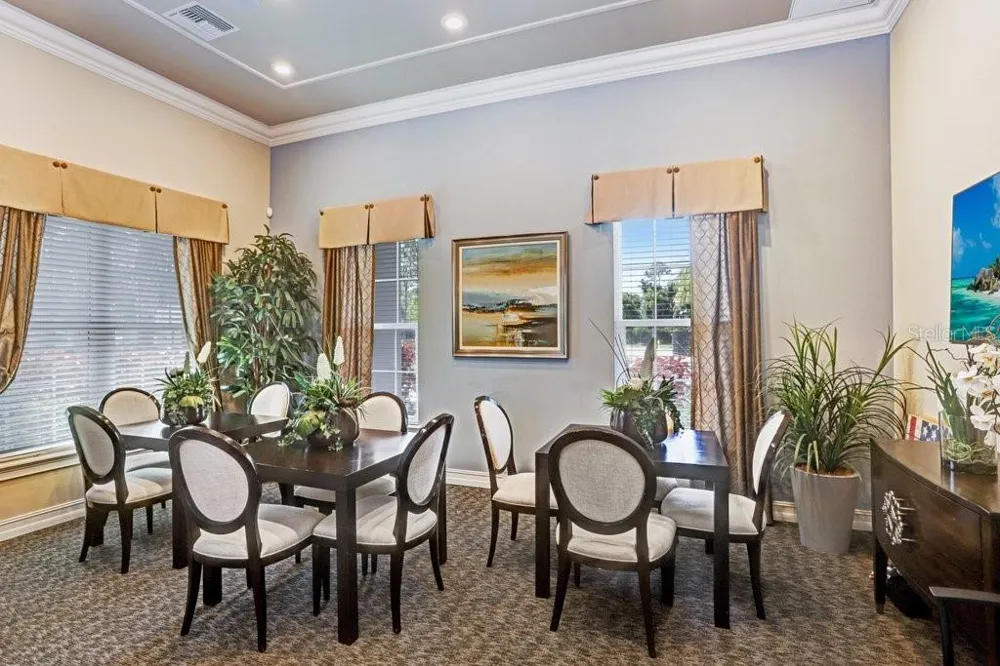 2807 ORIOLE DRIVE Sarasota, FL 34243