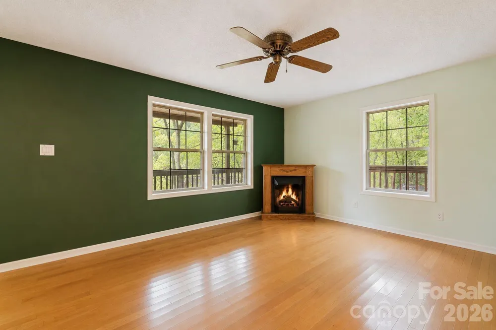 42 Greenview Drive Maggie Valley, NC 28751