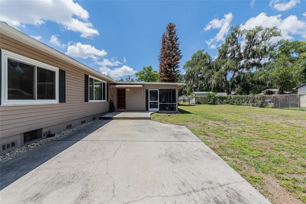848 VALENCIA STREET E Lakeland, FL 33805