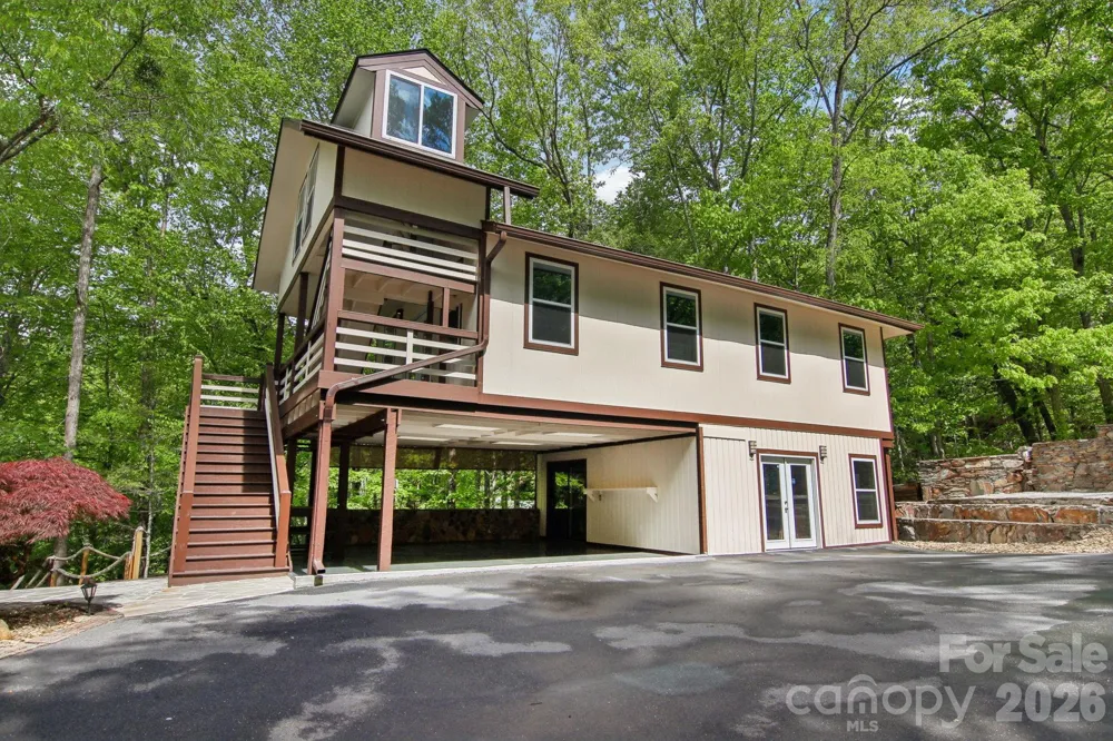 295/291 Dills Road Bryson City, NC 28713