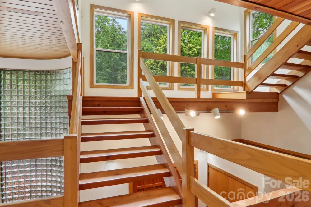 295/291 Dills Road Bryson City, NC 28713