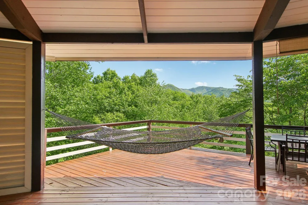 295/291 Dills Road Bryson City, NC 28713