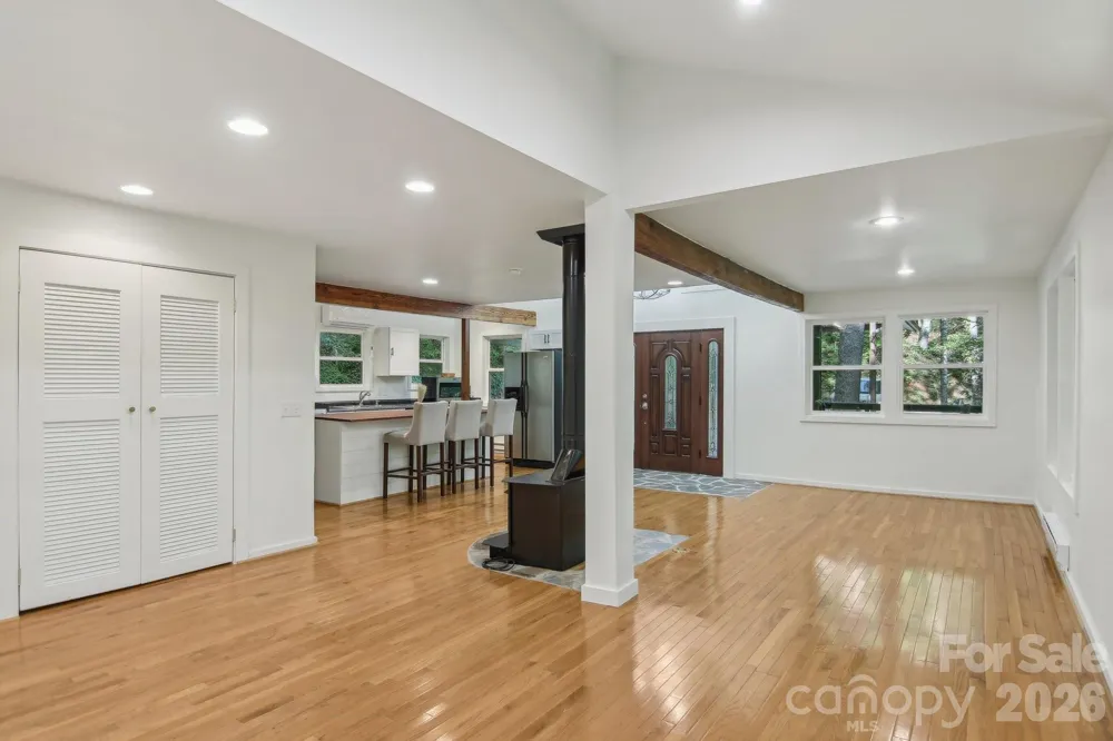 295/291 Dills Road Bryson City, NC 28713