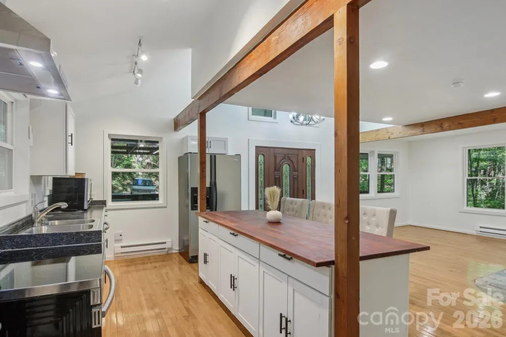 295/291 Dills Road Bryson City, NC 28713
